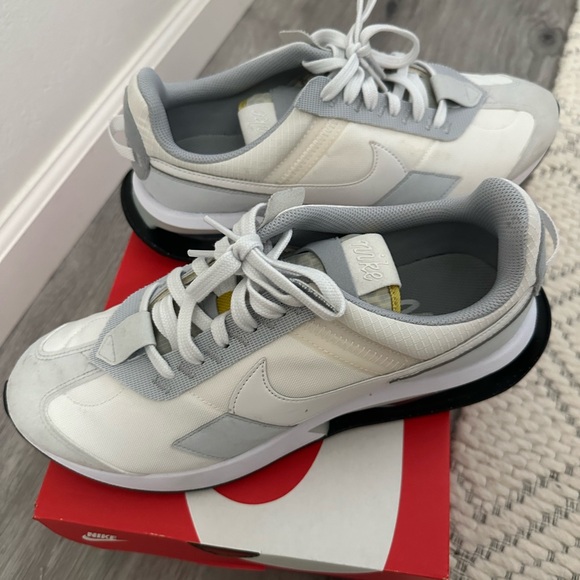 Air Max Pre Day men size 11 - Picture 2 of 3